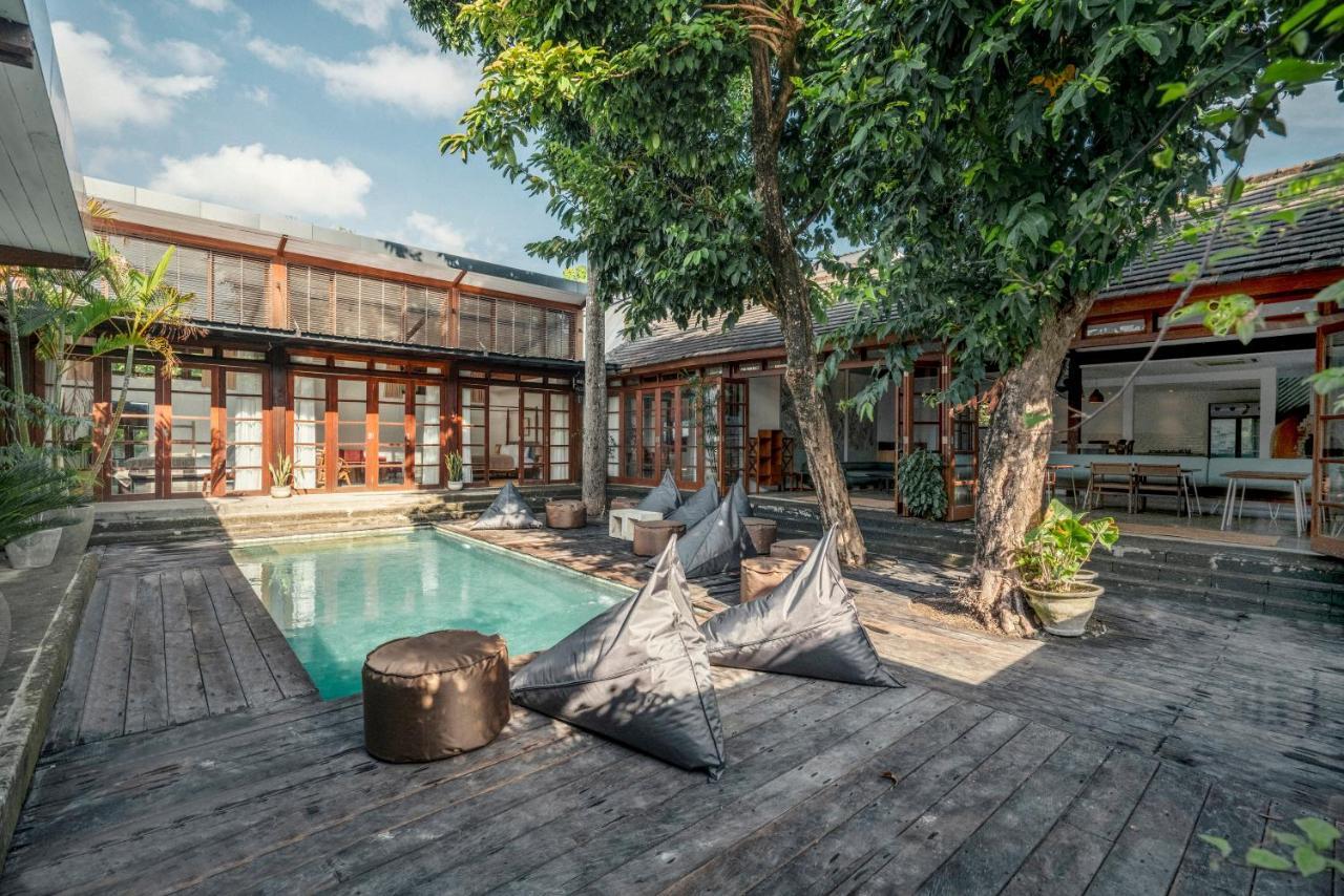 Appartement Batu Belig Living Managed By Cpm Bali à Seminyak Extérieur photo